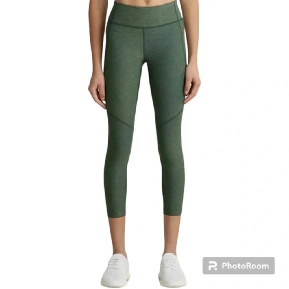 Outdoor Voices 7/8 Compression Leggings in Evergreen/Hunter Green Womens Small